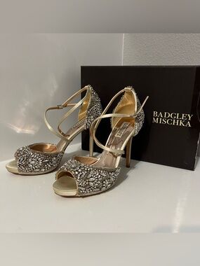Badgley Mischka “Hyper” embellished jeweled platform heels 9